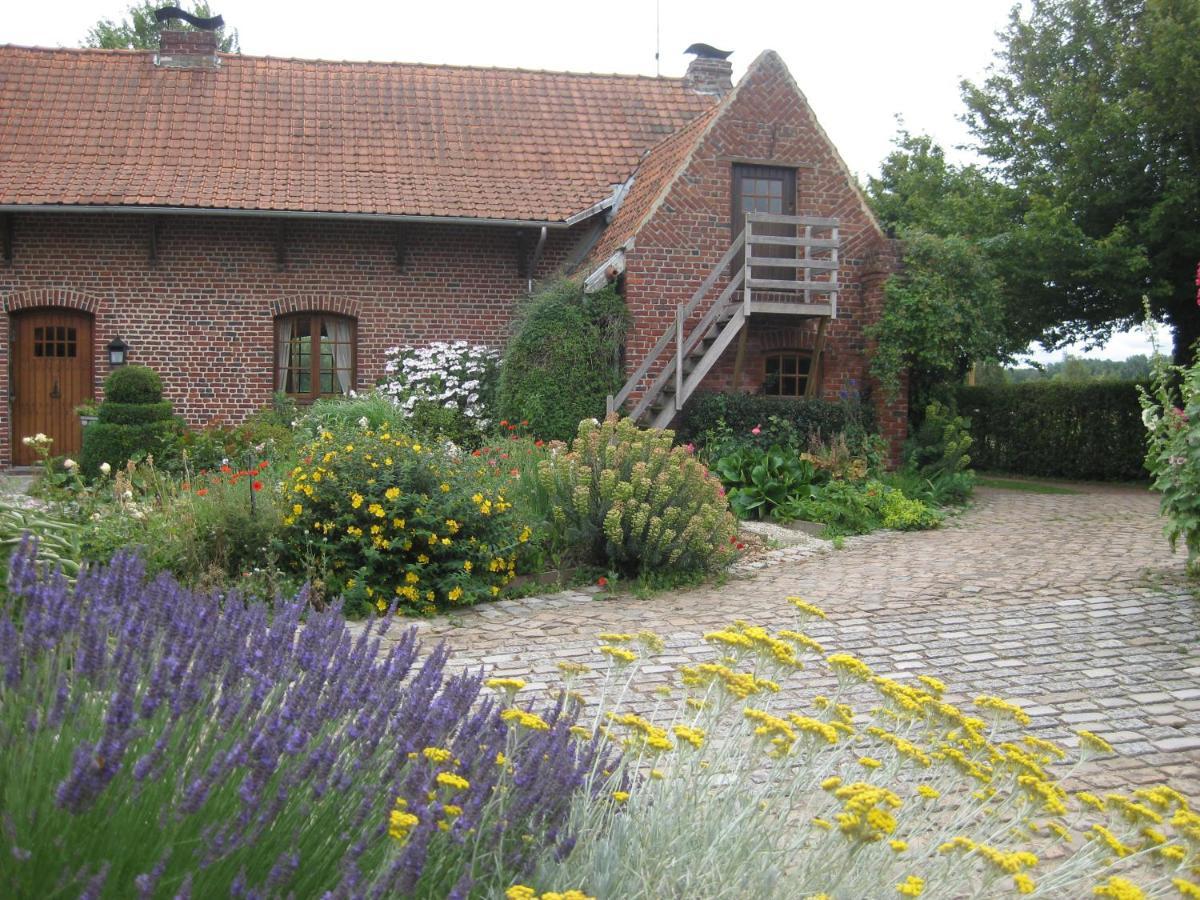 Letabli Hotell Ennetieres-en-Weppes Exteriör bild