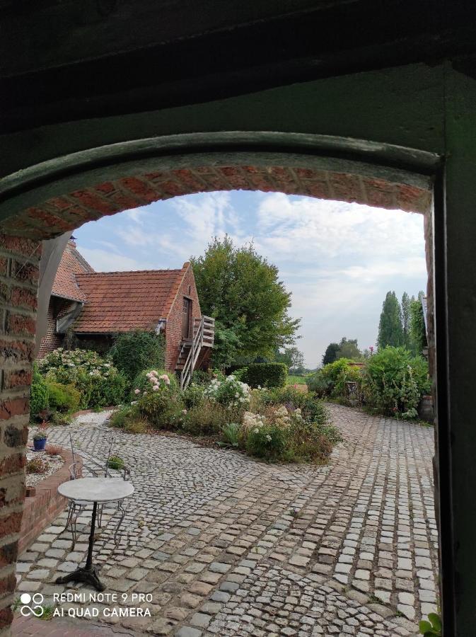 Letabli Hotell Ennetieres-en-Weppes Exteriör bild