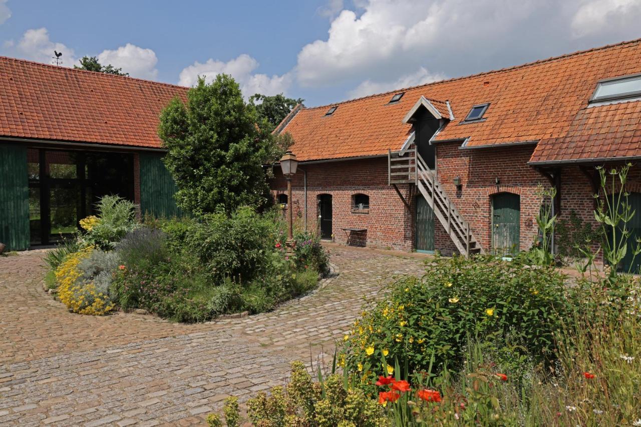 Letabli Hotell Ennetieres-en-Weppes Exteriör bild