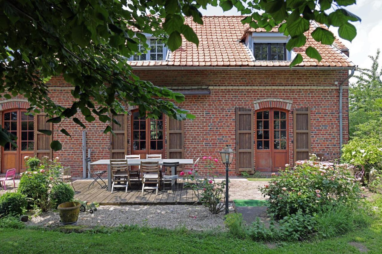 Letabli Hotell Ennetieres-en-Weppes Exteriör bild